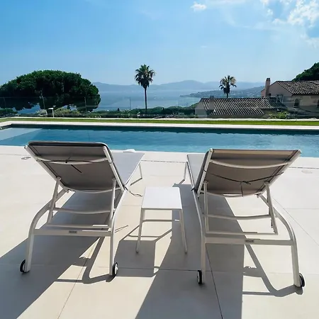 Miremer - Vue Panoramique Face Au Golfe De Saint-tropez * Sainte-Maxime